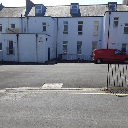 Quiet 2 Bedroom Flat In Darlington With Free Parking, Wi-Fi And More Esterno foto